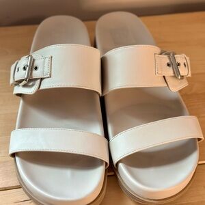 Dolce Vita Aggey Ivory Sandals Size 9